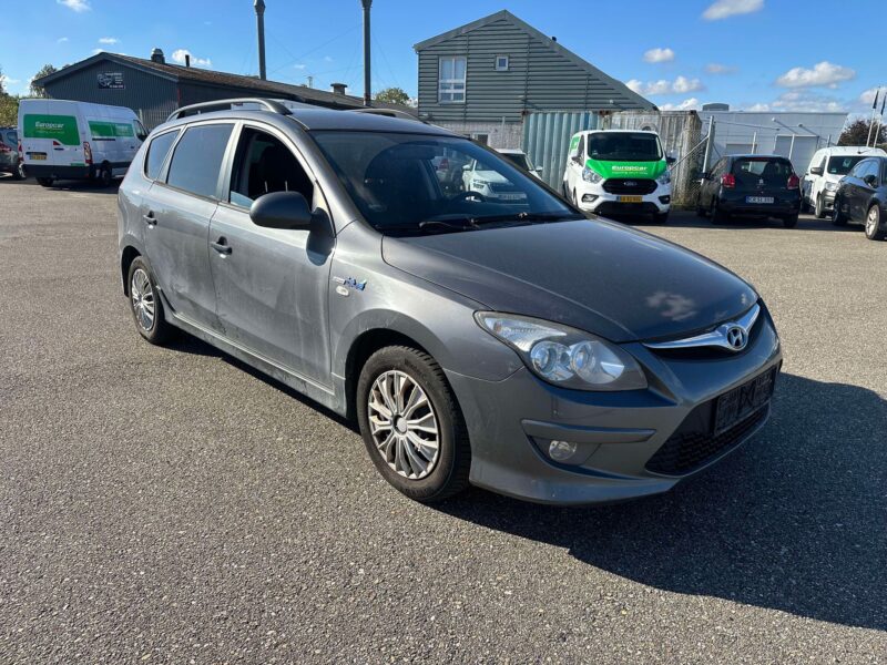 Hyundai i30 1,6 CRDi 90 Comfort CW 5d