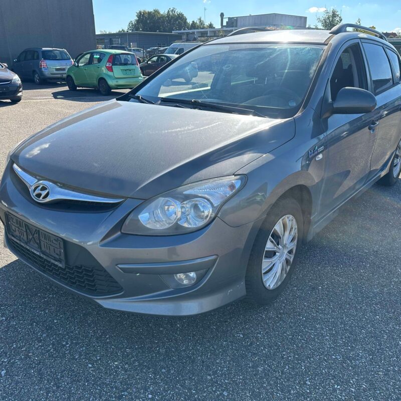 Hyundai i30 1,6 CRDi 90 Comfort CW 5d