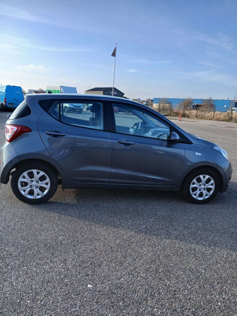 Hyundai i10 1,0 Access ECO 5d