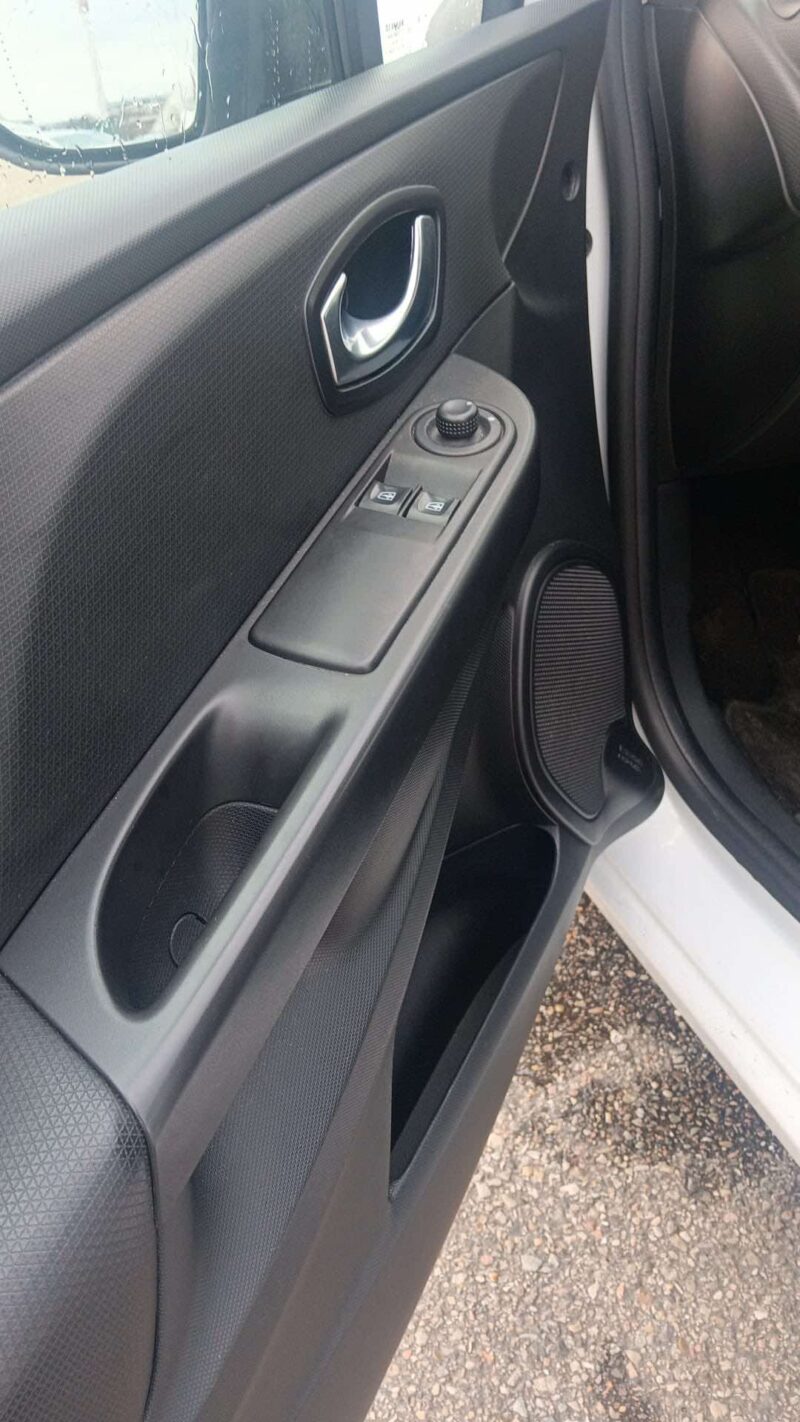 Renault Clio IV 1,5 dCi 75 Expression 5d