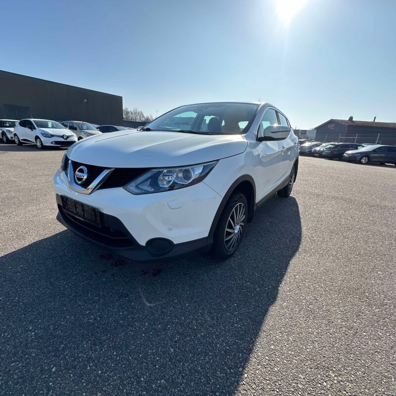 Nissan Qashqai 1,2 Dig-T 115 Acenta 5d