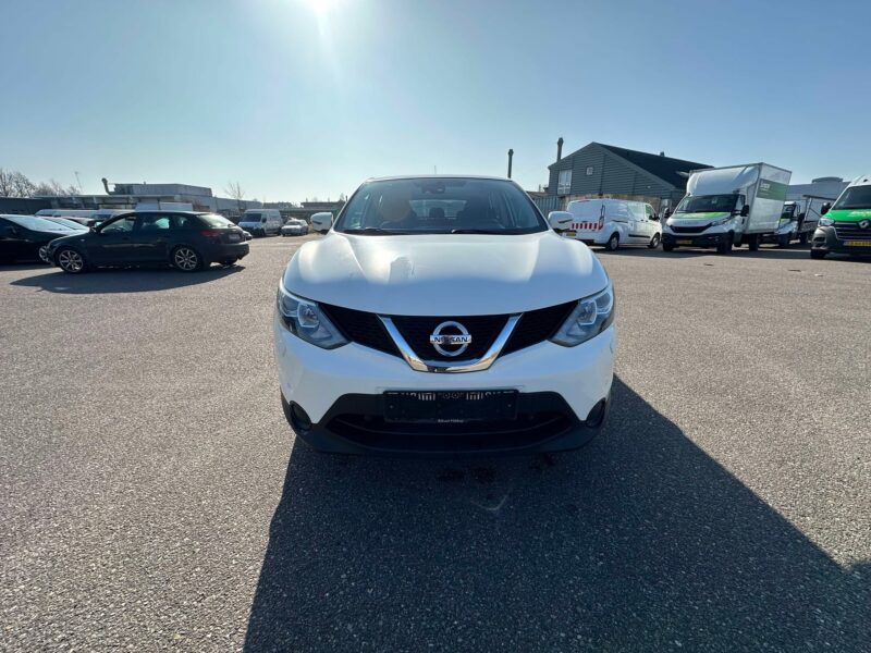 Nissan Qashqai 1,2 Dig-T 115 Acenta 5d