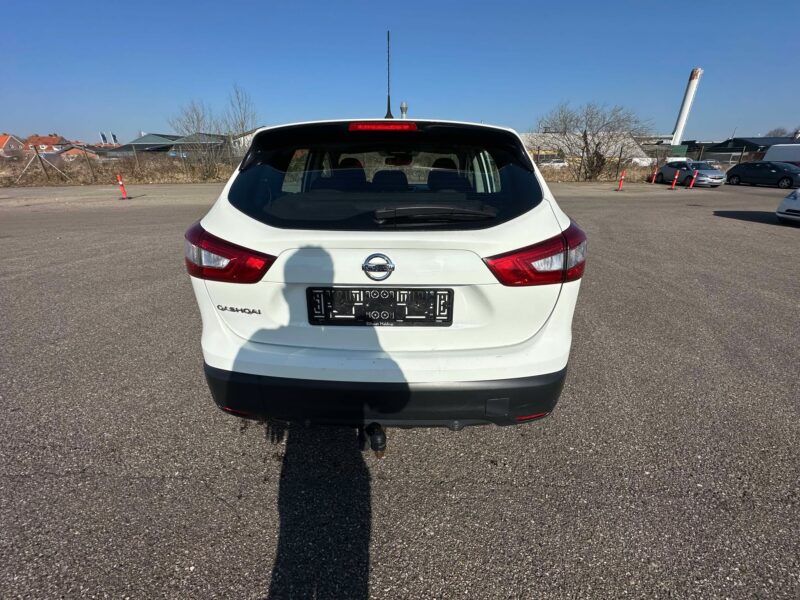 Nissan Qashqai 1,2 Dig-T 115 Acenta 5d