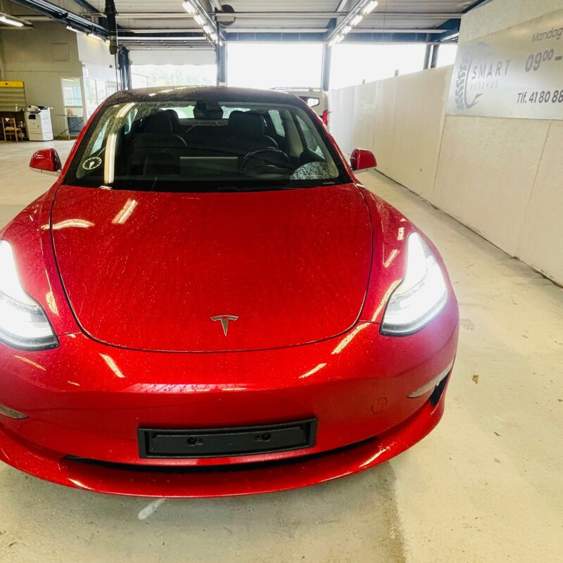 Tesla Model 3 Long Range AWD 4d